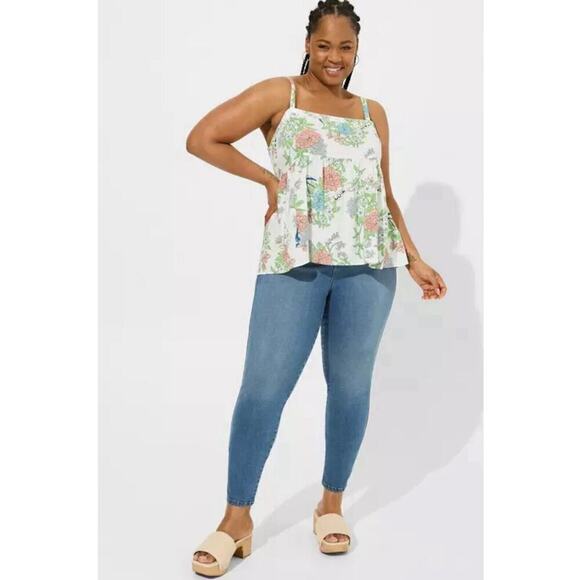 Torrid Babydoll Challis Square Neck Tank Floral Cloud Dancer Plus Sz 5X (28) NEW - Picture 2 of 13